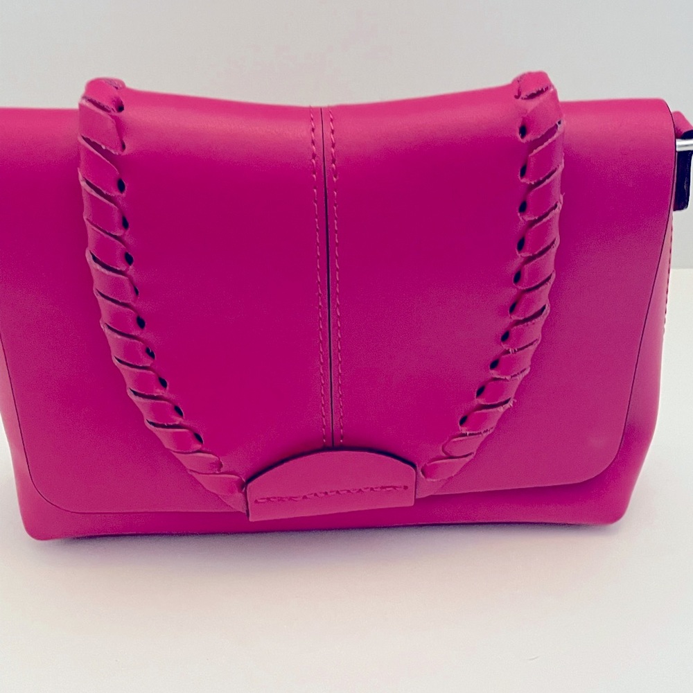 Gianni Chiarini Italian leather crossbody bag in hot pink/fucia